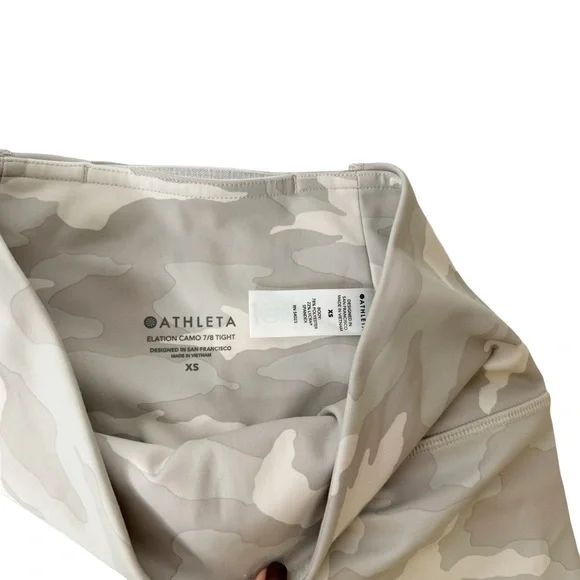ATHLETA Gray Cream Camo Elation 7/8 Tight Gym Workout
Leggings Size XS - Picture 4 of 4